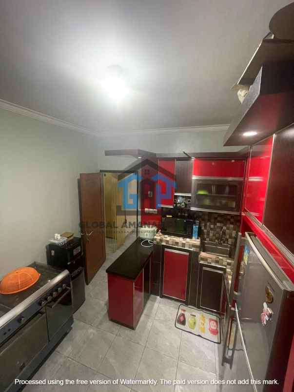 dijual rumah cipageran