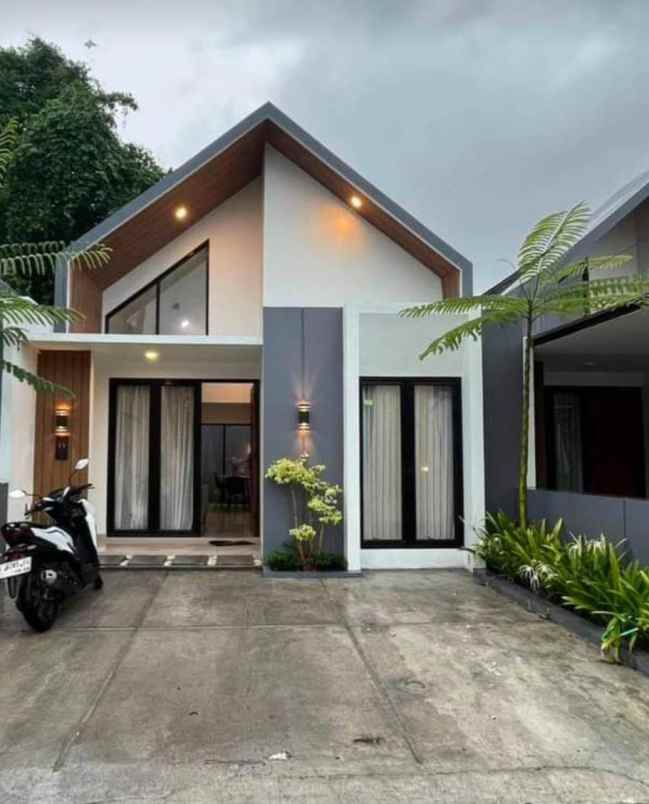 dijual rumah cipayung