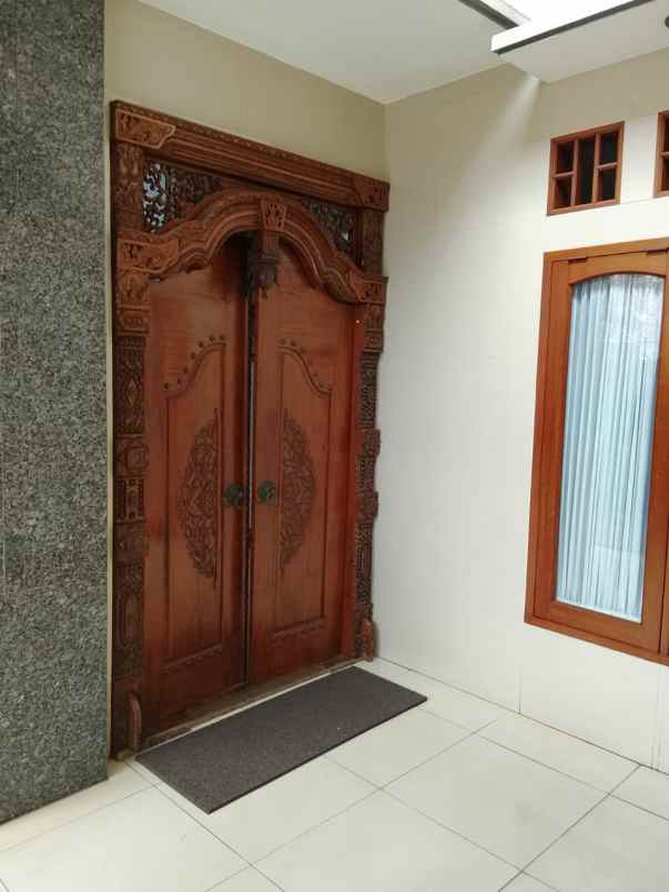 dijual rumah cipayung jakarta timur
