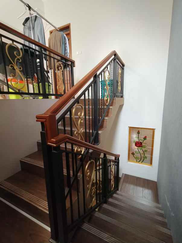 dijual rumah ciracas jakarta timur