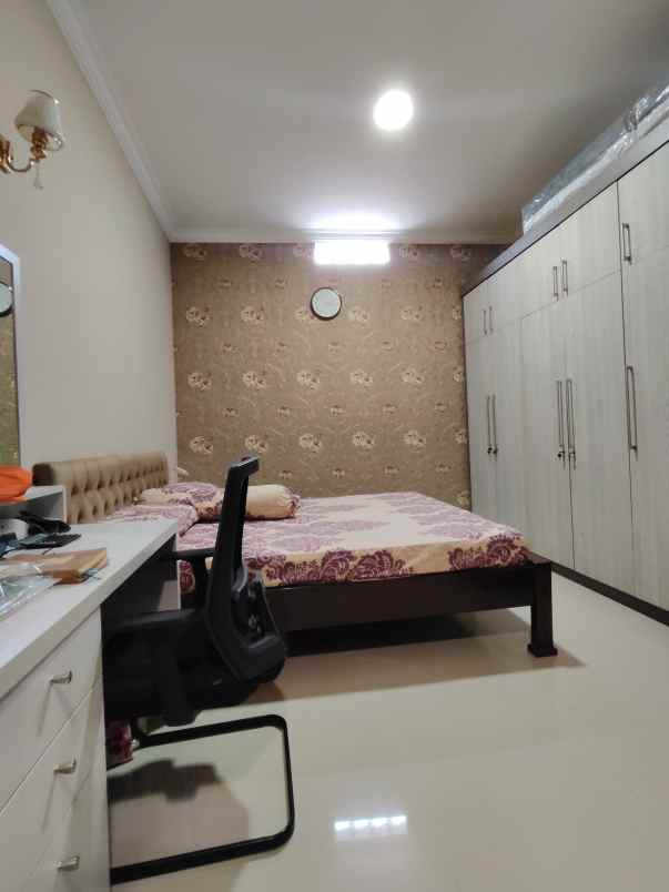 dijual rumah ciracas jakarta timur