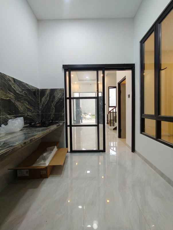 dijual rumah ciracas jakarta timur