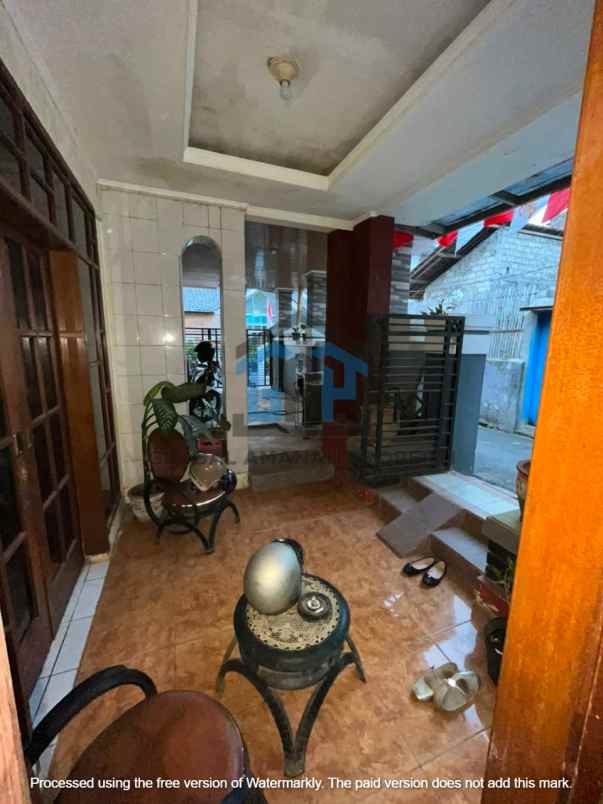 dijual rumah cisangkan
