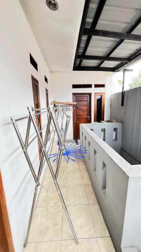 dijual rumah cisaranten kulon