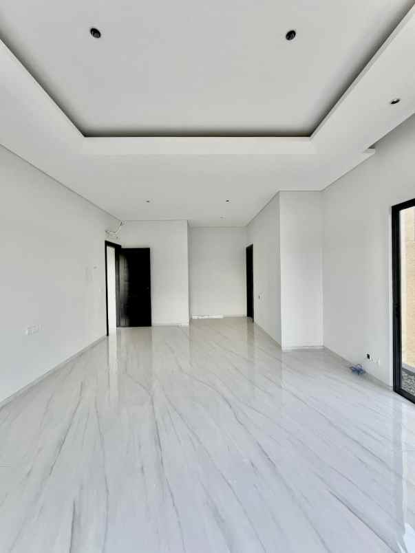 dijual rumah citraland