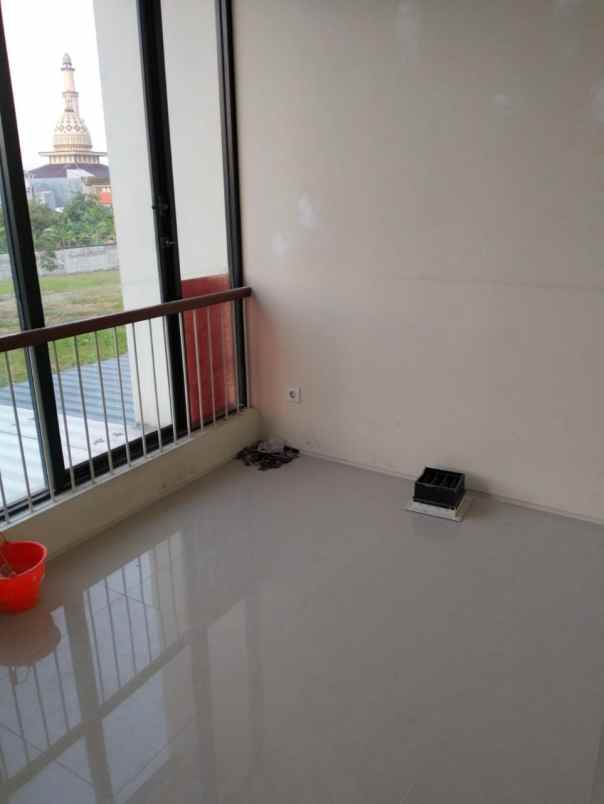 dijual rumah citraland northwest lake