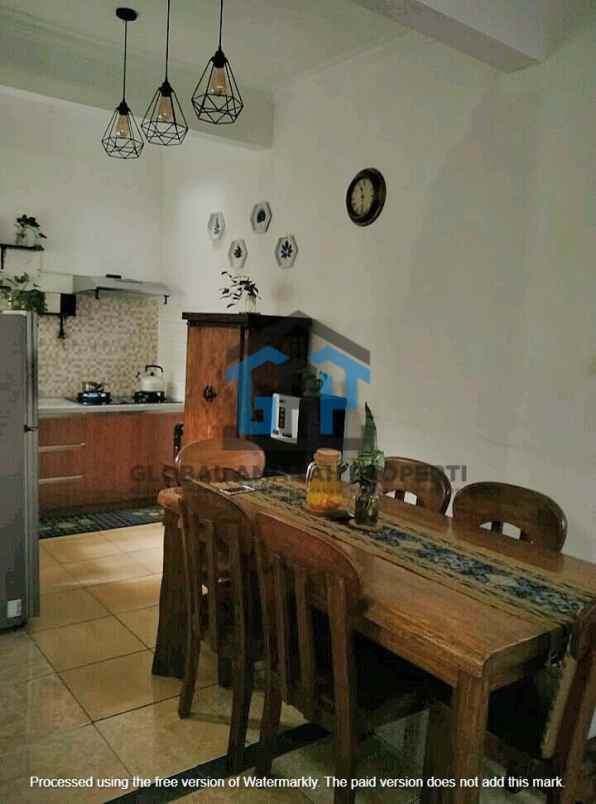 dijual rumah ciwaruga