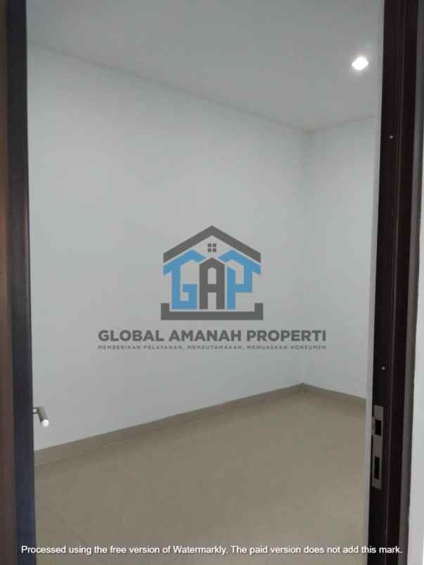 dijual rumah ciwaruga