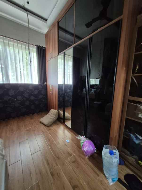 dijual rumah cluster alam suvarna