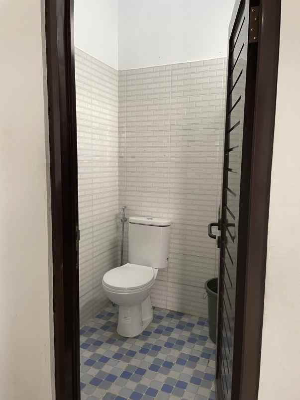 dijual rumah cluster cihanjuang