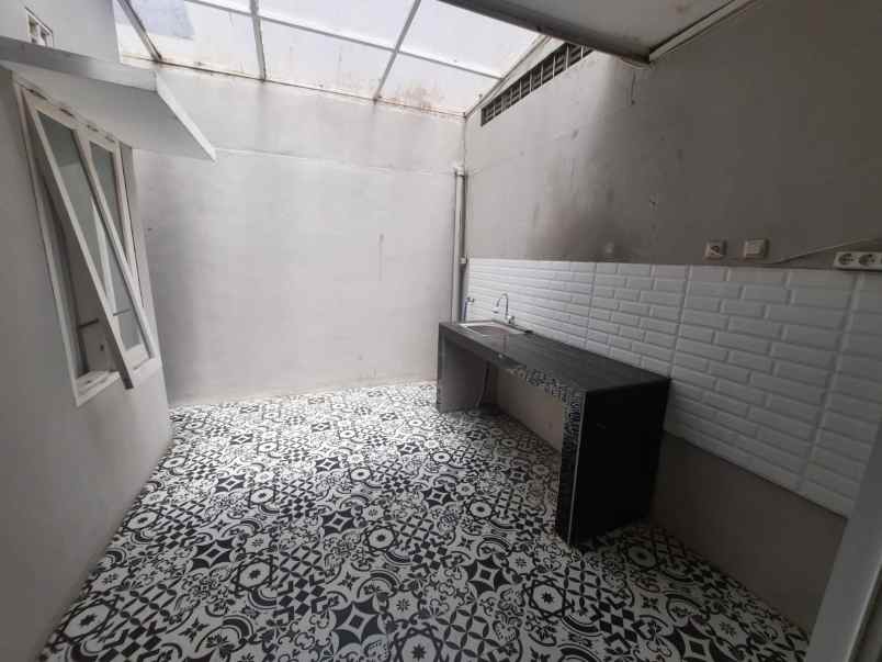 dijual rumah cluster karyawangi