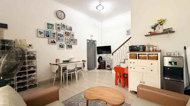 dijual rumah cluster kharisma residence