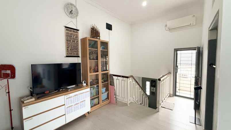 dijual rumah cluster kharisma residence