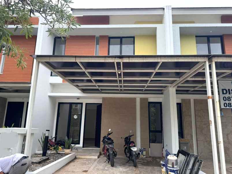 dijual rumah cluster lavesh kota