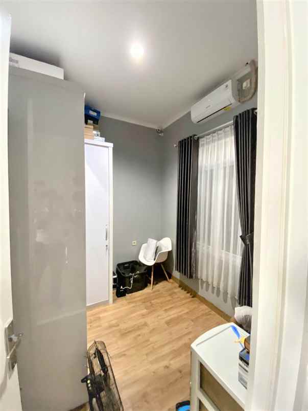 dijual rumah cluster london perumahan