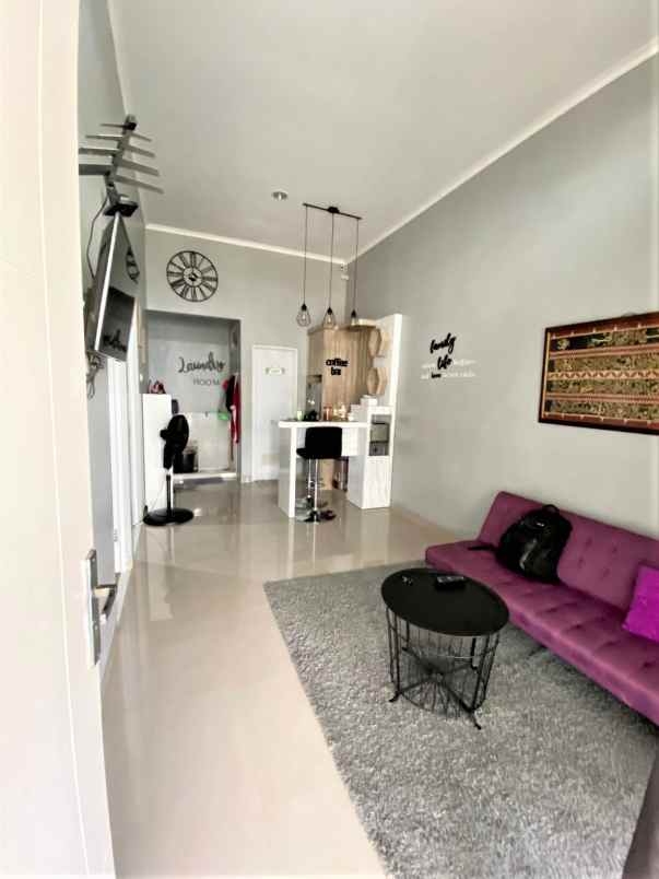 dijual rumah cluster london perumahan