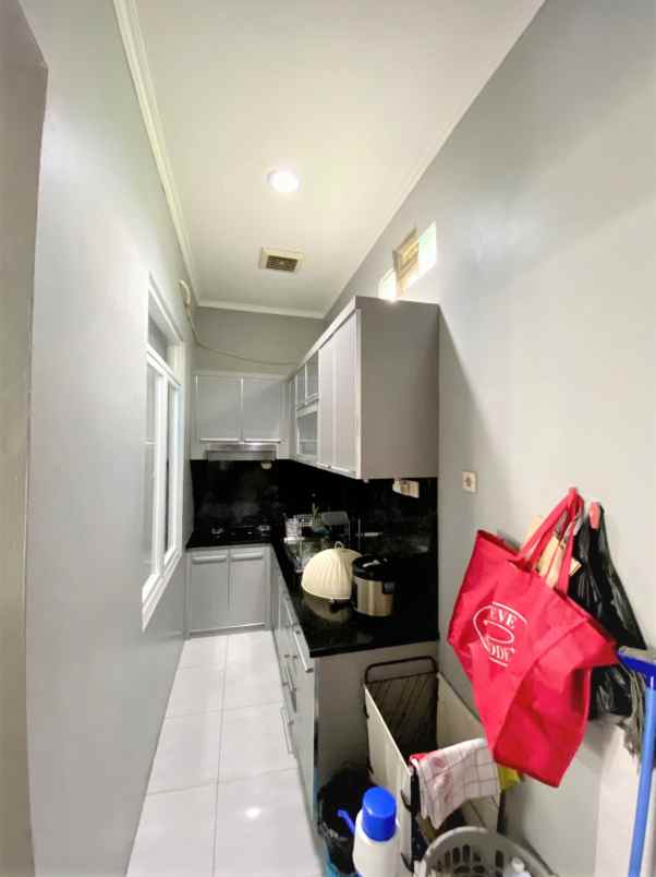 dijual rumah cluster london perumahan