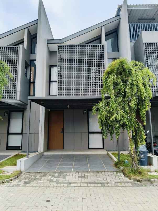 dijual rumah cluster o2 grand wisata bekasi