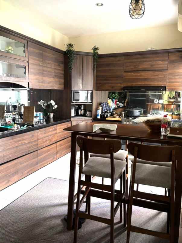 dijual rumah cluster palm spring jgc