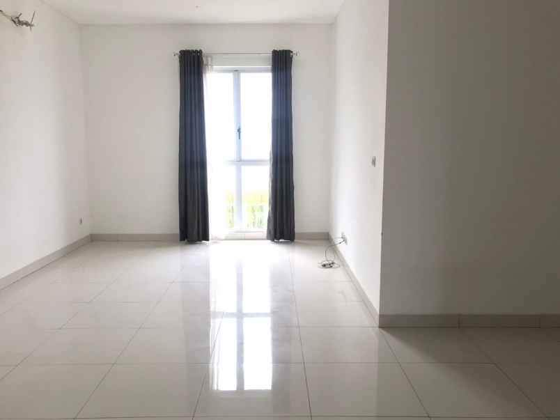 dijual rumah cluster palm spring jgc