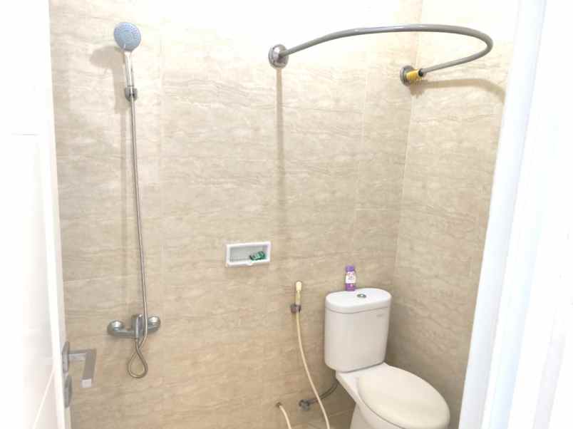 dijual rumah cluster savana metland cakung