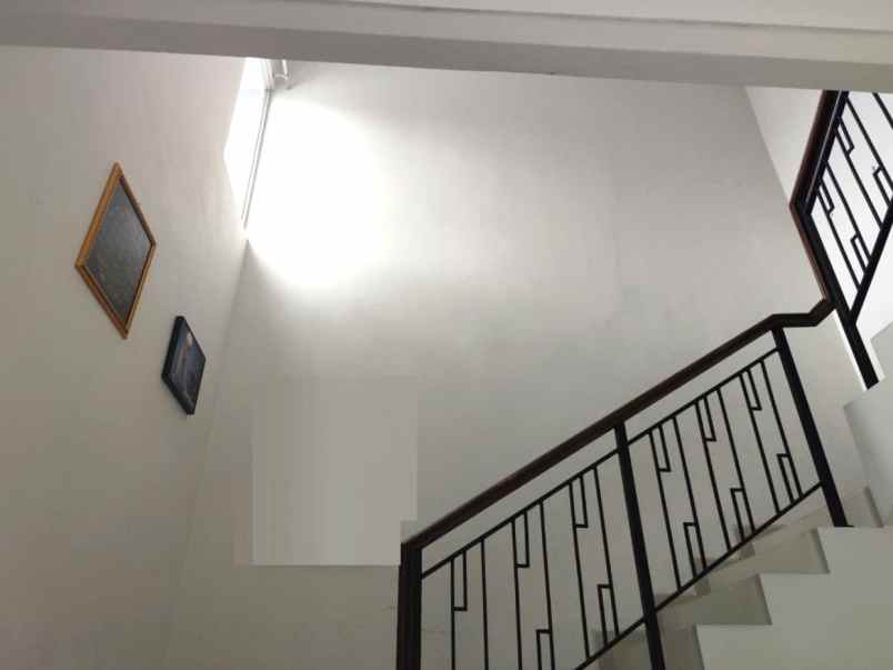 dijual rumah cluster savana metland cakung