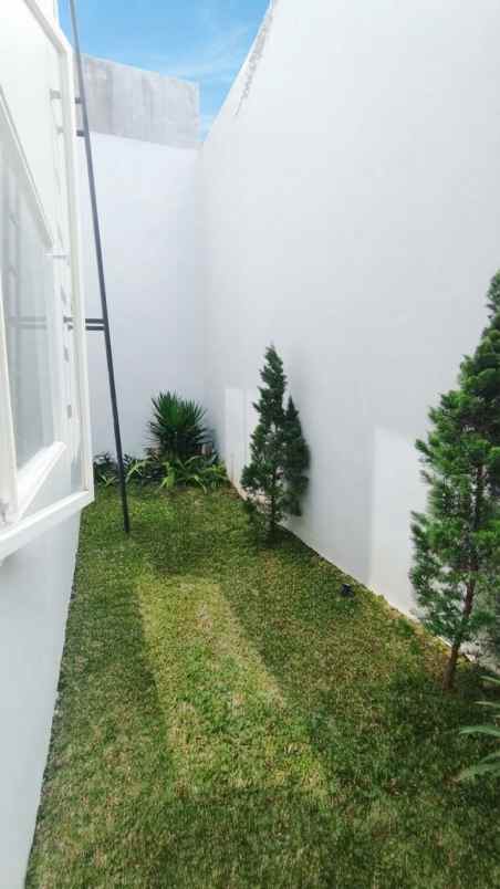 dijual rumah dago bandung utara