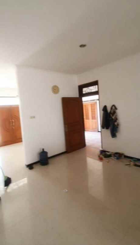 dijual rumah dharmahusada mas