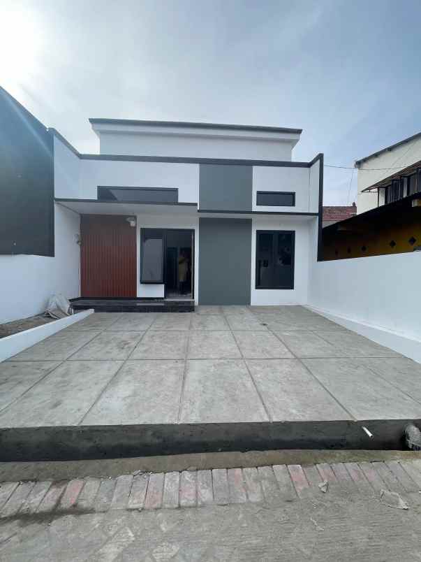 dijual rumah di bugen tlogosari semarang