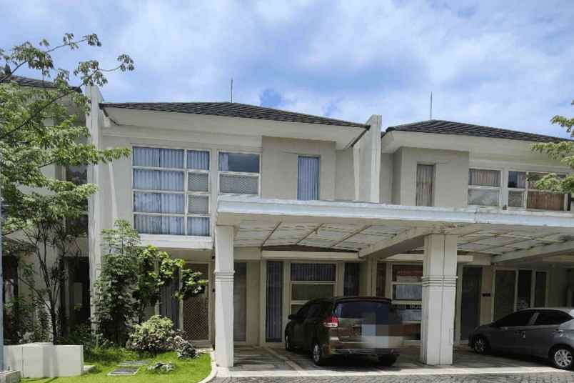 dijual rumah di grand pakuwon south victoria