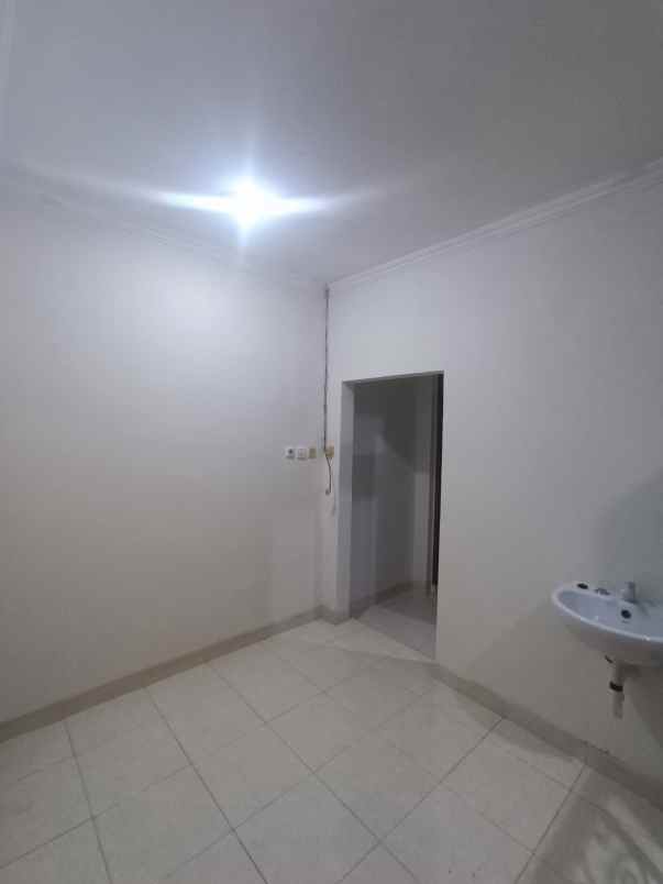 dijual rumah di kalideres permai jakarta barat