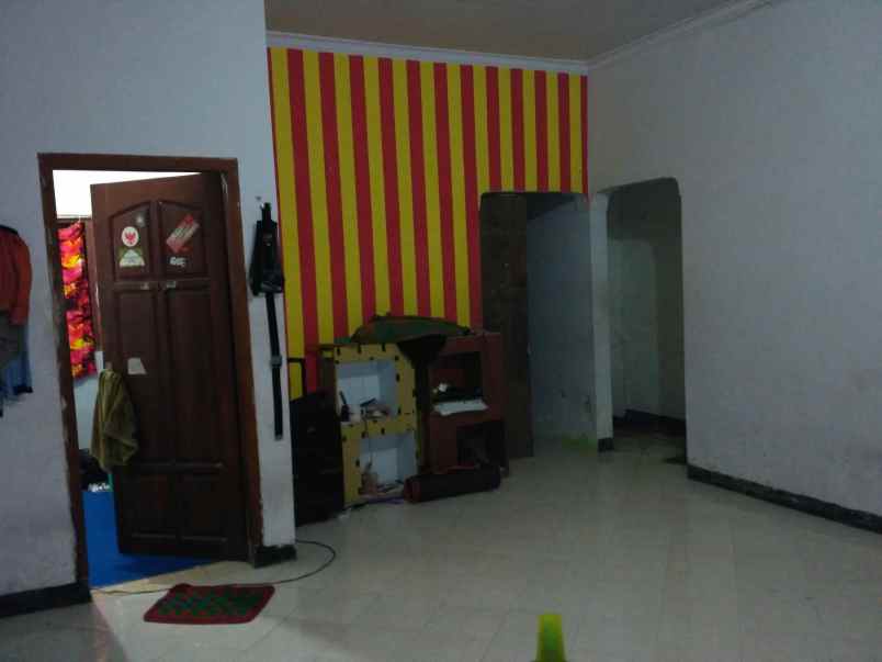 dijual rumah di kelurahan kebonsari jember