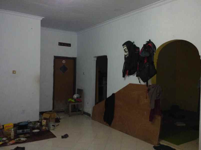 dijual rumah di kelurahan kebonsari jember