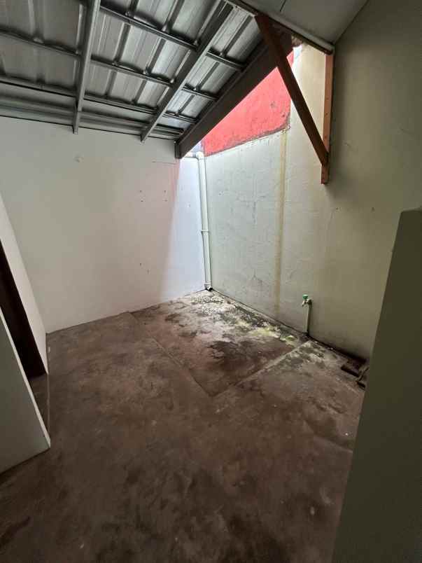 dijual rumah disutera kirana pondok
