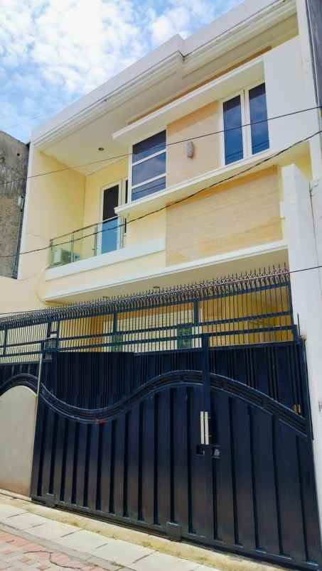 dijual rumah donokerto kapasan
