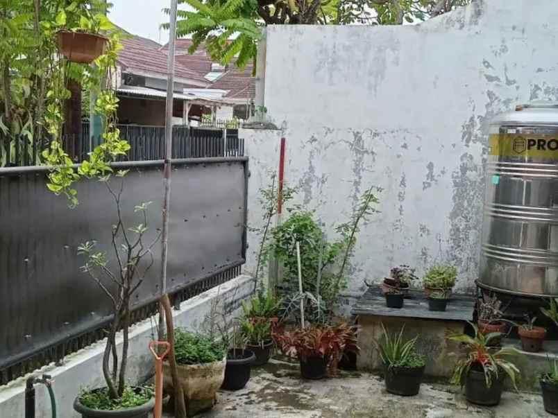 dijual rumah duren sawit