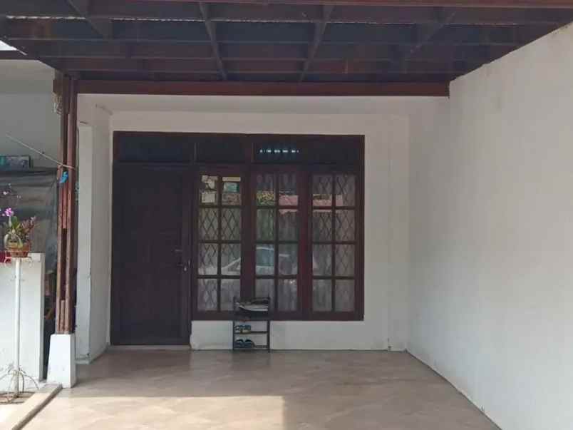 dijual rumah duren sawit