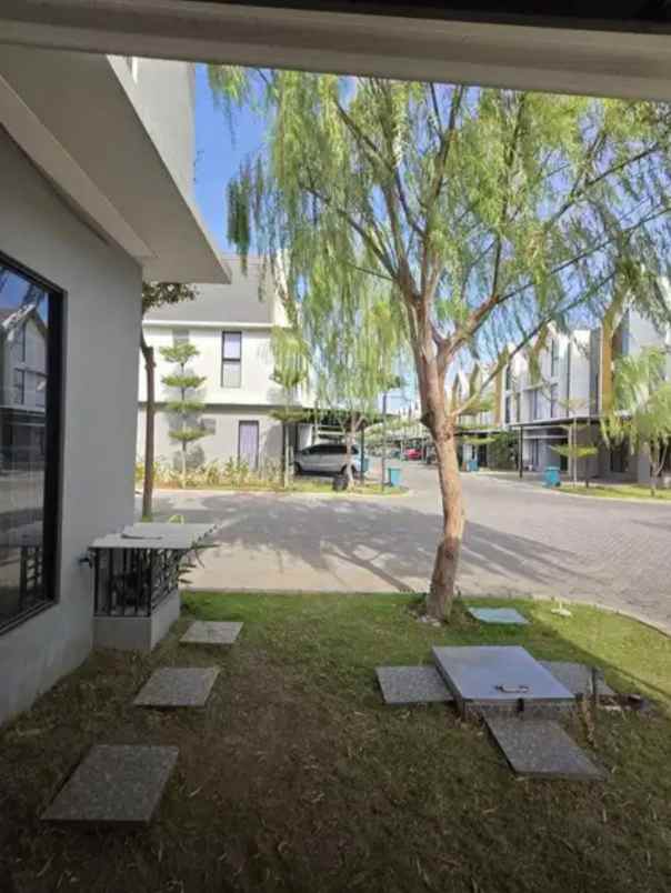 dijual rumah eastern park residence