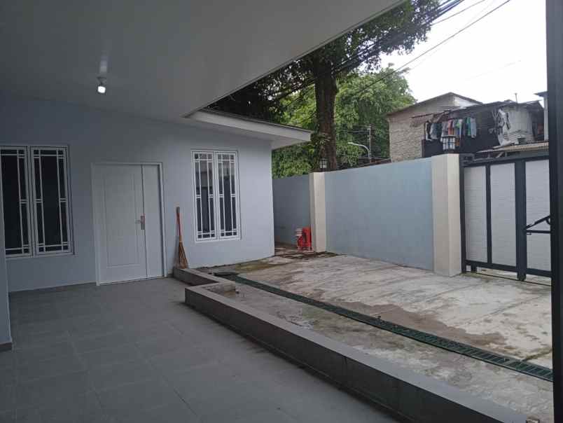 dijual rumah full renovasi siaphuni di bendungan hilir