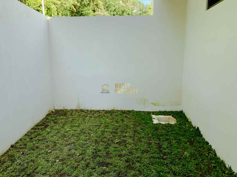 dijual rumah gedongan bangunjiwo