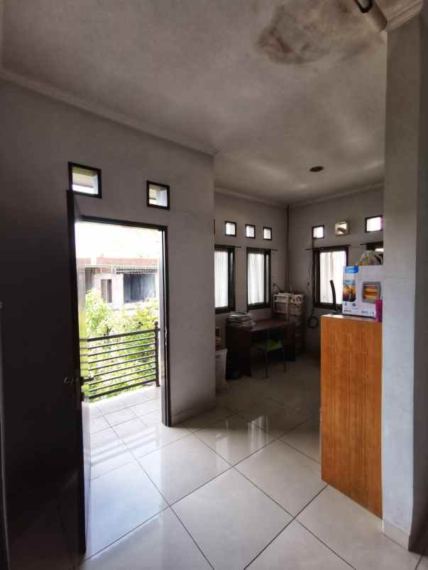 dijual rumah gegerkalong