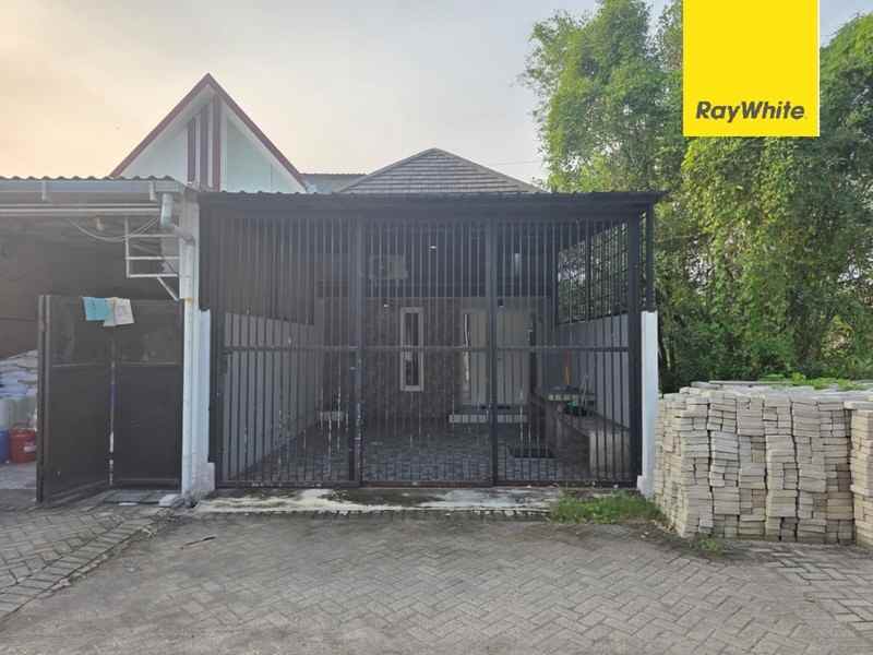 dijual rumah graha gunung anyar tambak