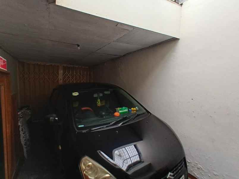 dijual rumah hitung tanah saja di cikutra bandung