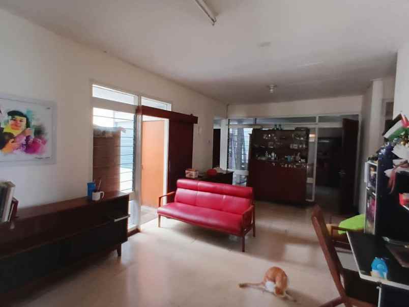 dijual rumah hitung tanah saja di cikutra bandung