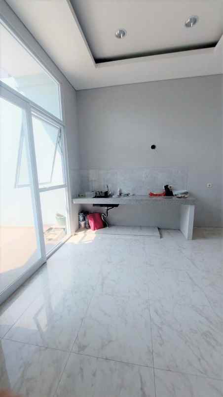 dijual rumah imperial gading sukapura