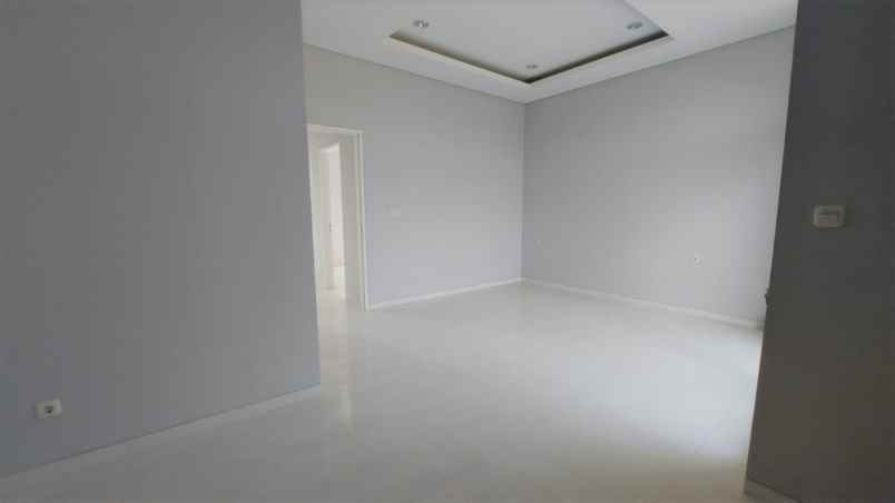 dijual rumah imperial gading sukapura