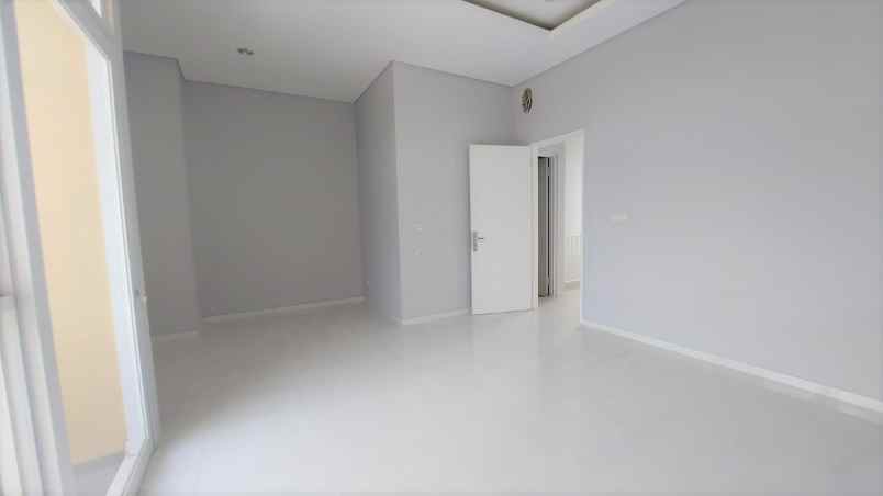 dijual rumah imperial gading sukapura