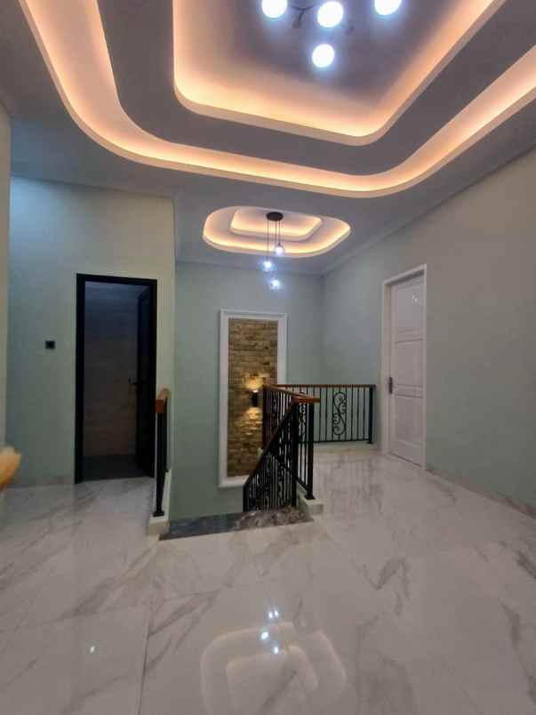 dijual rumah jagakarsa jakarta selatan