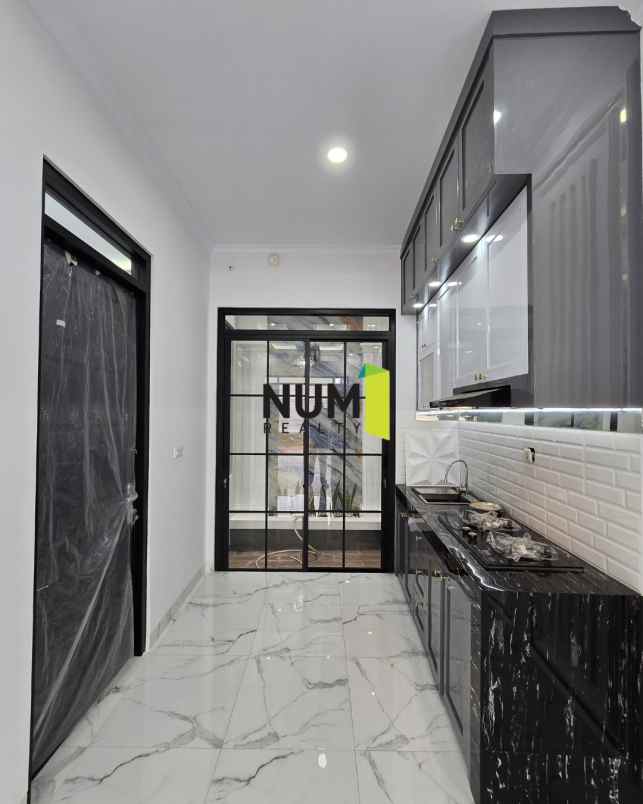 dijual rumah jagakarsa jakarta selatan