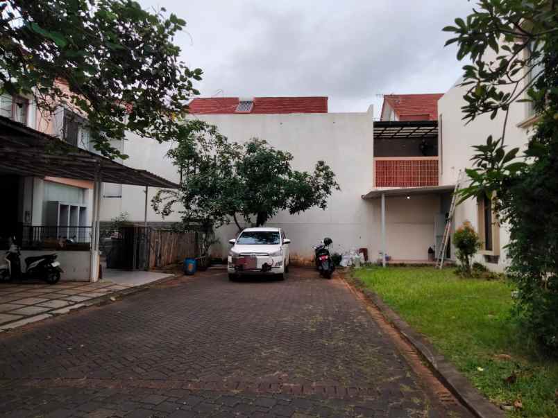 dijual rumah jakarta garden city